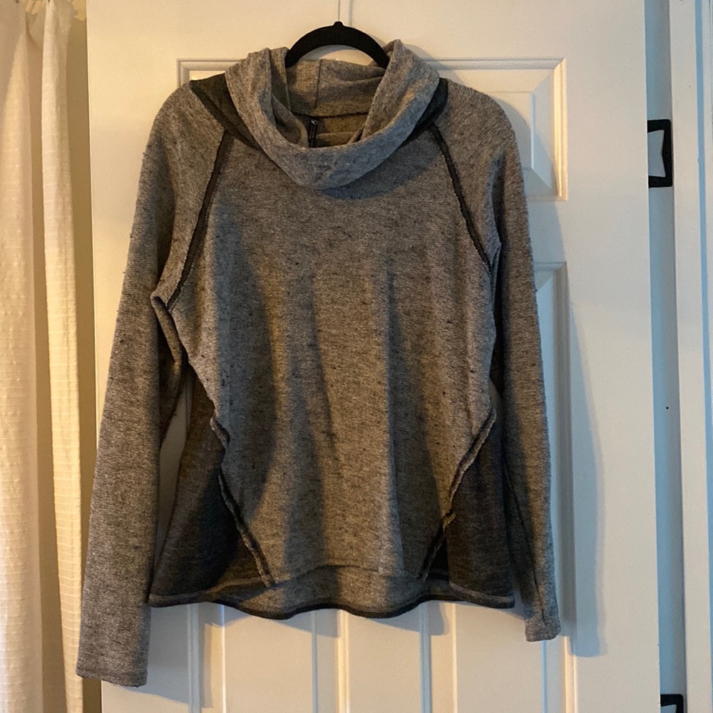 Kuhl Womens cowl neck